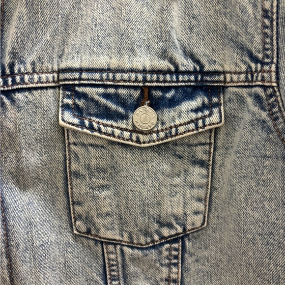 Banana Republic Factory Light Blue Jean Jacket - Picture 4 of 10
